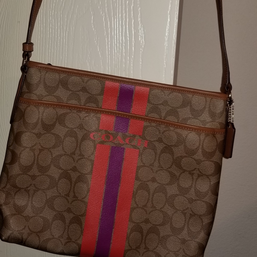 COACH MESSENGER CROSSBODY BAG